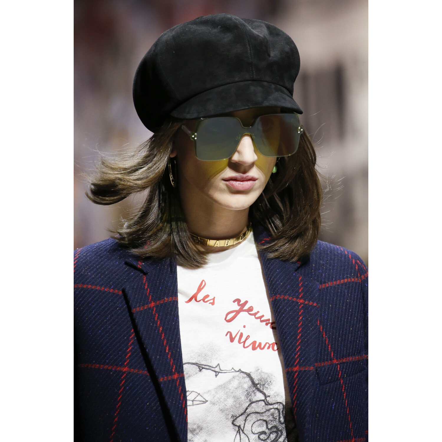 Фото Details Christian Dior , Details Dior Fall 2018 Ready-to-Wear , Детали показа Кристиан Диор , Детали показа Диор осень зима 2018 , Fashion show , неделя моды в Париже , PFW , Мария Грация Кьюри , Mainstyles